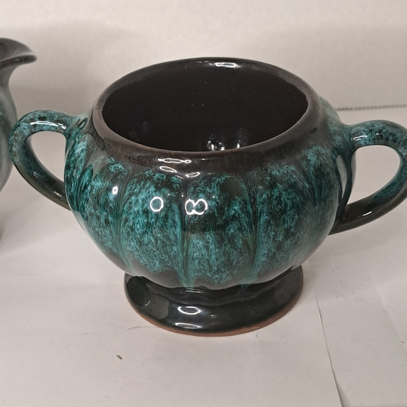 Evangeline Pottery Creamer and Sugar Bowl Green Black Made in Canada. - Picture 4 of 6